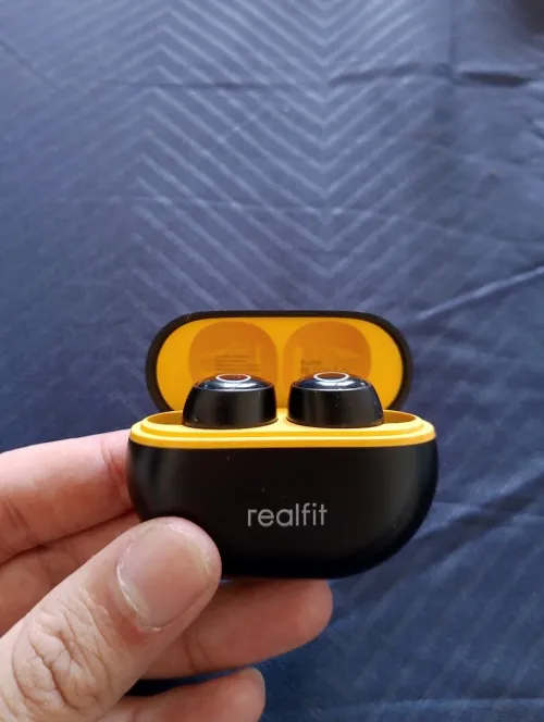 Écouteurs Bluetooth Sans Fil Premium Realfit F4 ANC (Neuf) | سماعات كيت مان بعزل الضوضاء