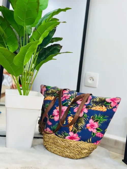 Sacs à main pour femmes qualité TOP importation .