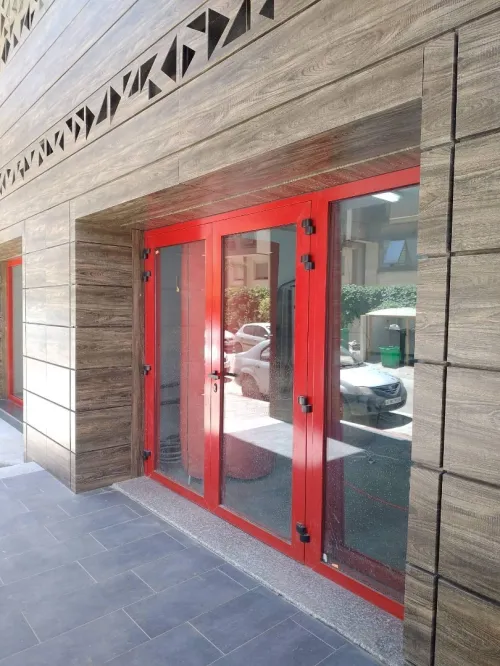 Porte blinde aluminium Série 75000 avec lecteur cib 
