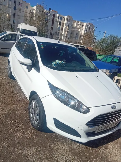 Ford Fiesta 2015 Trend