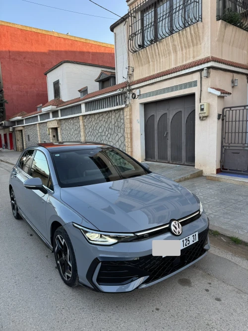 Volkswagen Golf 8 2025 R-Line