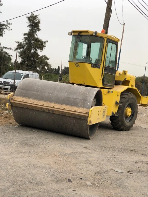 Location, engin  ENMTP Compactor SP 54 16tn 2002