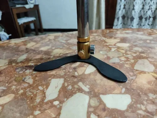 Pompe de gonflage de carabine a air comprimé et de recharge de bouteille de plangée sous marine