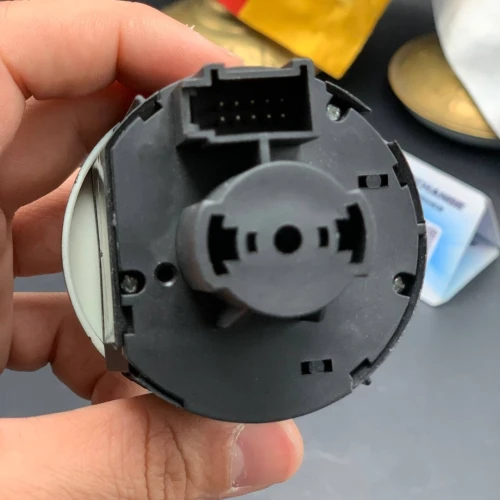 BOUTON CODE GOLF 6 (VW/SEAT/SKODA/AUDI)