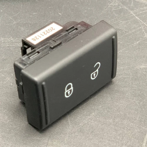 BOUTON SECURITE SKODA FABIA ( VW/SEAT/SKODA/AUDI )