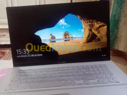 ASUS M712D