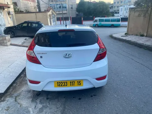 Hyundai Accent RB  4 portes 2017 GL DZ