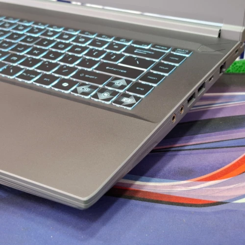 MSI THIN 15 B13VF I5 13420H 16GO RAM 512SSD 15.6 FHD 144Hz RTX 4060 JAMAIS UTILISÉ SOUS EMBALLAGE 
