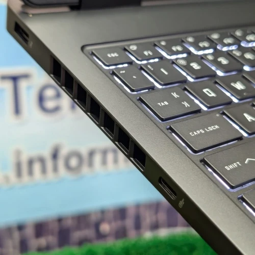 HP OMEN 16 I7-14650HX 16GO RAM 1TO SSD 16.1 QHD 240HZ RTX 5070 08GO JAMAIS UTILISÉ