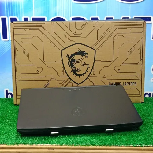 MSI katana 15 i7 13620H RAM 16 GB 512SSD RTX 4070 8GB écran 15.6144ghz Neuf jamais utilisé
