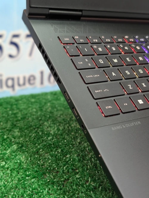 HP OMEN 16 wf0036tx / i9 13900 HX /RTX 4070 / 32 GB DDR5 / 1 TB NVME / 16'' 2k (1440p) 240 Hz