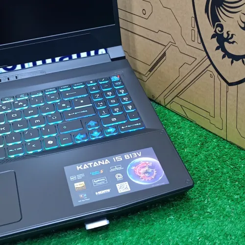 MSI katana 15 i7 13620H RAM 16 GB 512SSD RTX 4070 8GB écran 15.6144ghz Neuf jamais utilisé