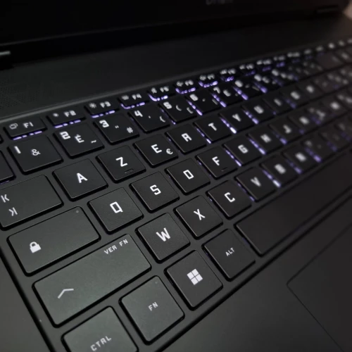 HP OMEN 17 AMD RYZEN 7 8845HS 32GO RAM 512SSD 17.3 FHD 144HZ RTX 4070 08GO GDDR6 JAMAIS UTILISÉ