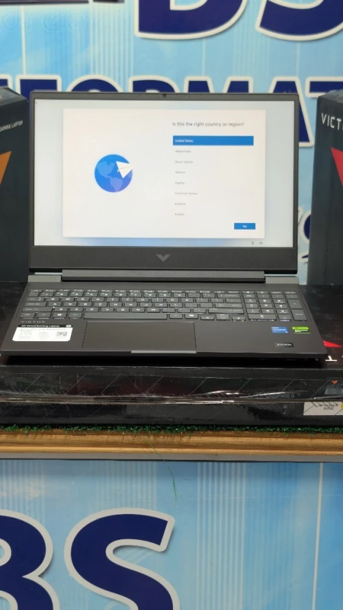 HP VICTUS 15--CORE I5 13420H (-13th)/RTX 4050 =6 GB /RAM 16 GB /SSD 512 GB/ECRAN 15.6- FHD 144HZ
