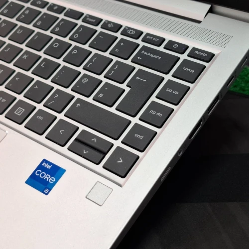HP ELITEBOOK 640 G10 I51345U 16GO RAM 256SSD14 FHD 
