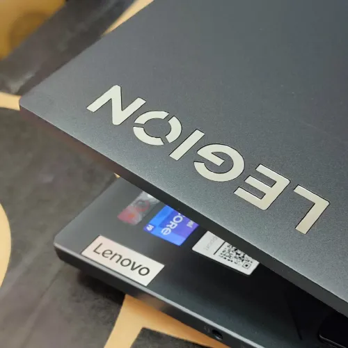 Lenovo Legion Pro 5 i9 13900HX 16GO RAM 512SSD 16 QHD RTX 4050 06GO JAMAIS UTILISÉ 