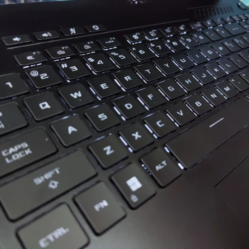 ASUS TUF 507 RYZEN 5 7735HS 16GO RAM 512SSD 16 FHD+ 165HZ RX 7700S 8GO GDDR6 JAMAIS UTILISÉ 