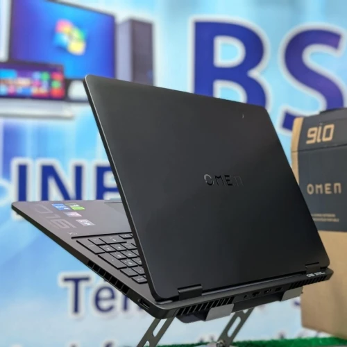 HP OMEN 16 I7-14650HX 16GO RAM 1TO SSD 16.1 QHD 240HZ RTX 5070 08GO JAMAIS UTILISÉ