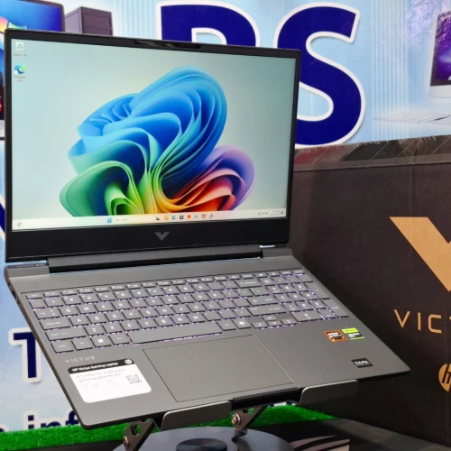 HP VICTUS GAMING 15 AMD RYZEN AI 7 350 16GO RAM 1TO SSD 15.6 FHD 144HZ RTX 5060 08GO JAMAIS UTILISÉ