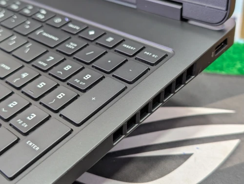 HP OMEN 16 I7 14650HX 16GO RAM 1TO SSD 16.1 QHD 240Hz RTX 5060 JAMAIS UTILISÉ