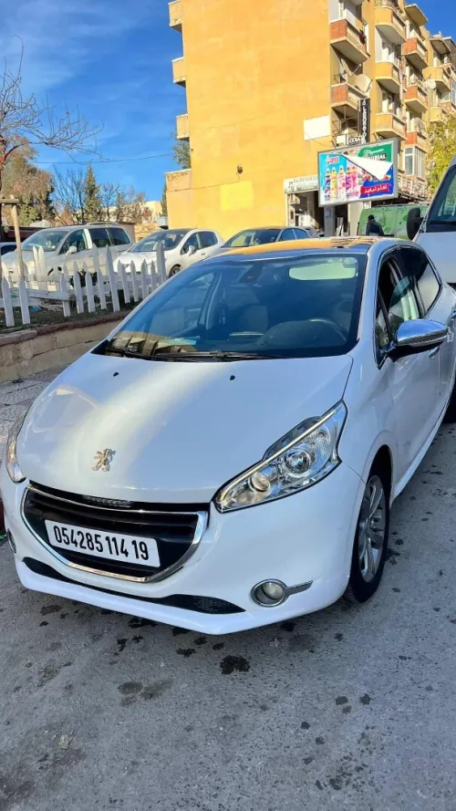 Peugeot 208 2014 Allure