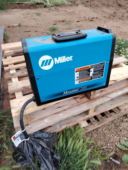 Postes Miller maxstar 200 tig braguette