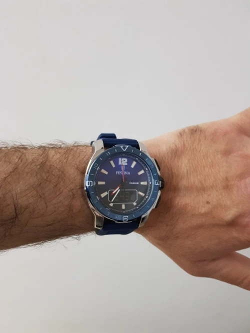ساعة رجالية بتصميم رياضي انيق  FESTINA DOUBLE MONTRE