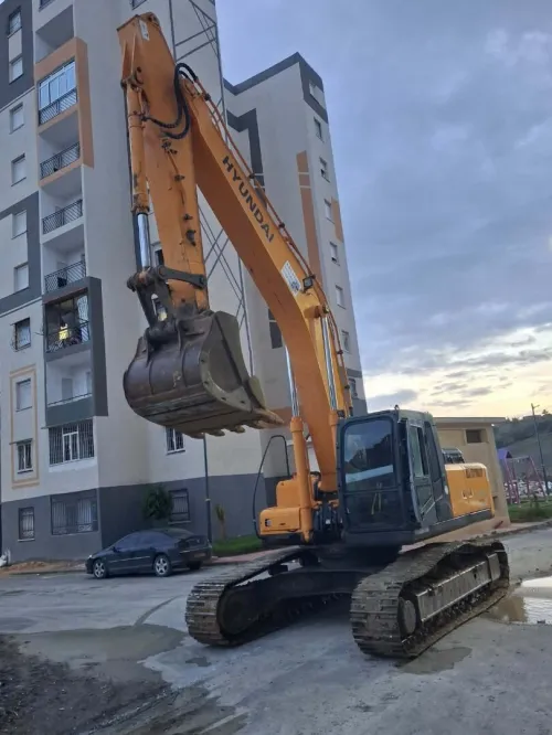 Hyndai 320 lc7 2009