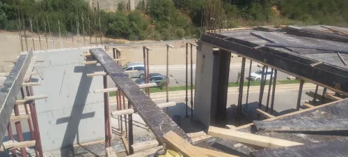 réalisation des escalier moderne et les poteaux et voiles & dalles en béton  