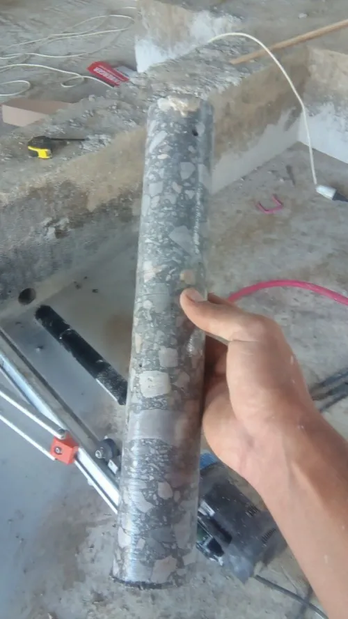 réalisation des escalier moderne et les poteaux et voiles & dalles en béton  