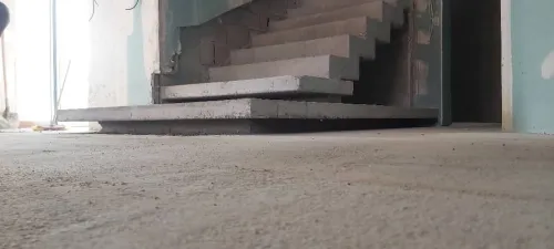 réalisation des escalier moderne et les poteaux et voiles & dalles en béton  