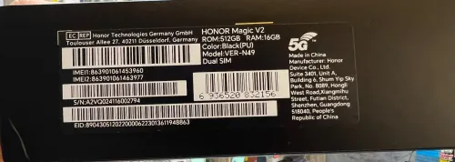 Honor Magic v2