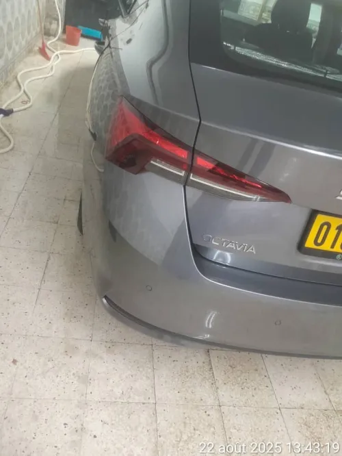 Skoda Octavia 2025 Ambition