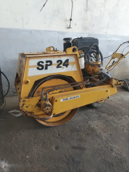 Compacteur Sp24 2004