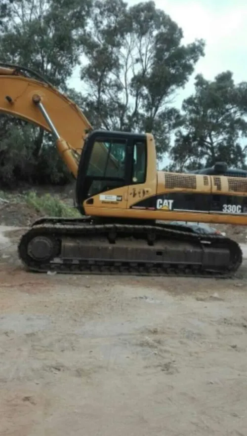 Location engin caterpillar 325c