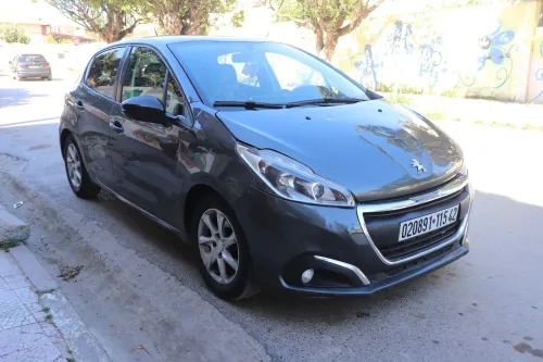 Peugeot 208 2015 Access Facelift