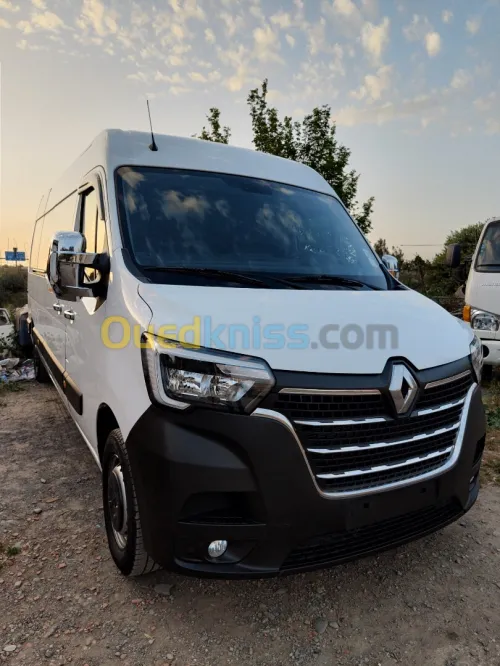 Renault master 3 pano صافي 2021