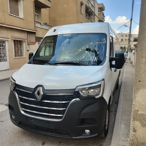 Renault master 2 pano صافي 2025