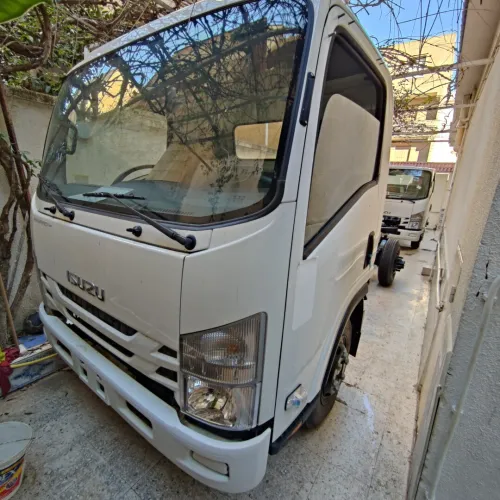 Isuzu NPR 71 Super jombo clim 2025