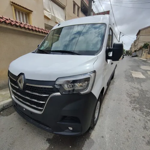Renault master 2 paño صافي 2025