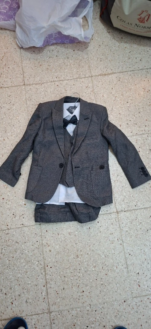Costume 4 pièce enfant 5 ans