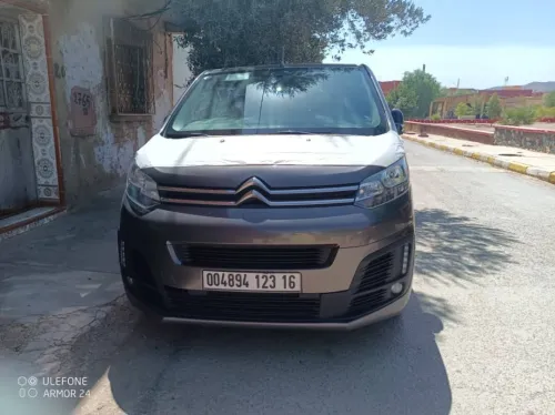 Citroen Jumpy 2023 