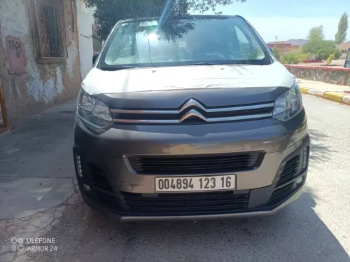 Citroen Jumpy 2023 