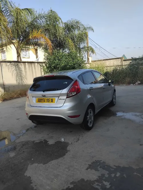 Ford Fiesta 2015 Trend