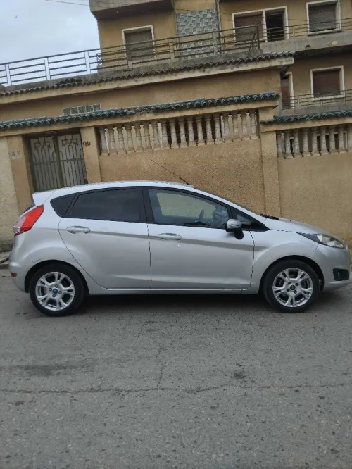 Ford Fiesta 2015 Trend