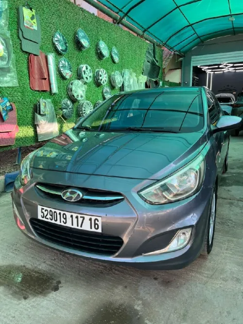 Hyundai Accent RB  4 portes 2017 Accent RB  4 portes