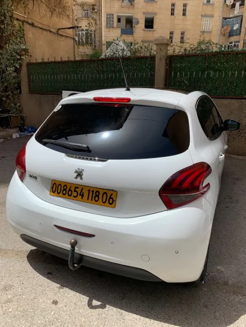 Peugeot 208 2018 Tech Vision