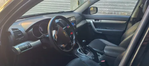 Kia Sorento 2010 2 box