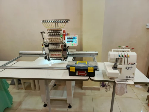 Machine broderie 12
