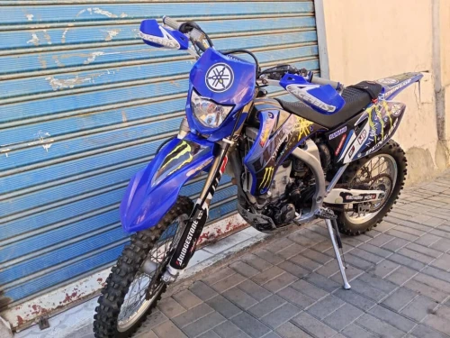 Yamaha CROSS 2009
